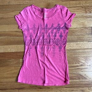 American Eagle Outfitters Pink Graphic Tee